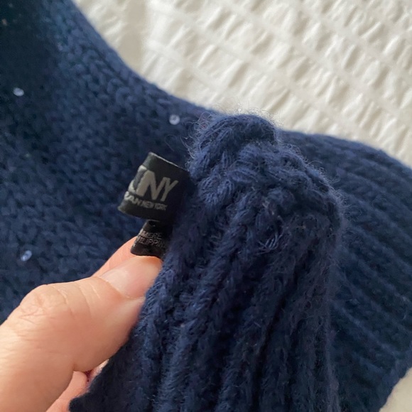 DKNY Cashmere scarf - Picture 5 of 5